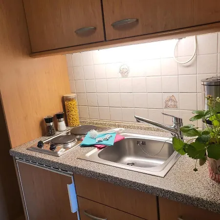 32 Im Haus Anna